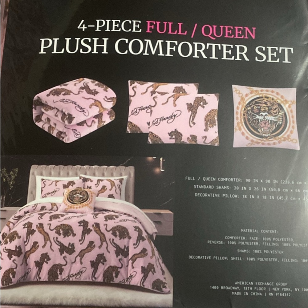 Ed Hardy Pink and Black Plush Comforter Set - Full/Queen - Picture 2 of 4